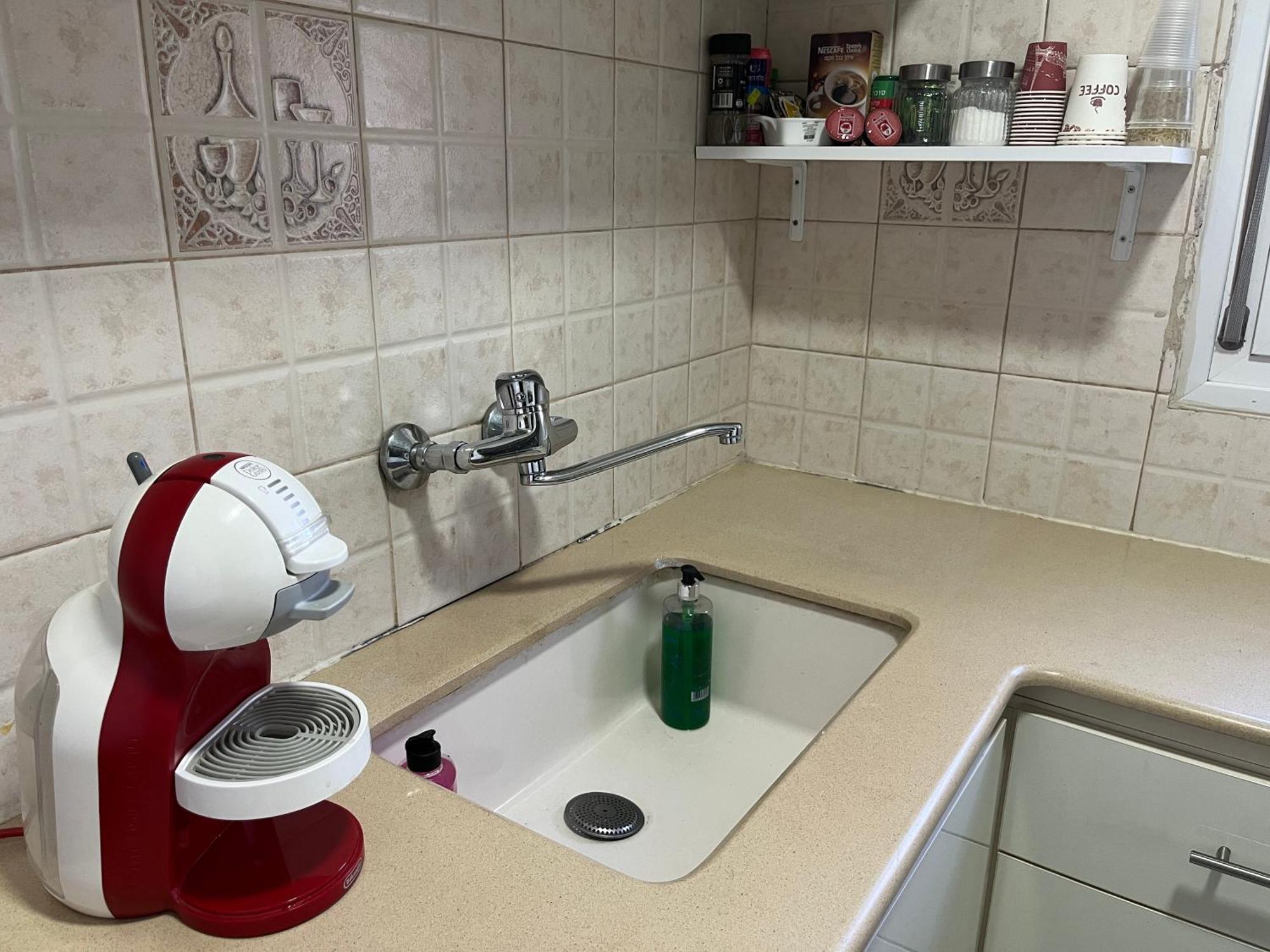 Apartamento אירוח על הים Haifa Exterior foto